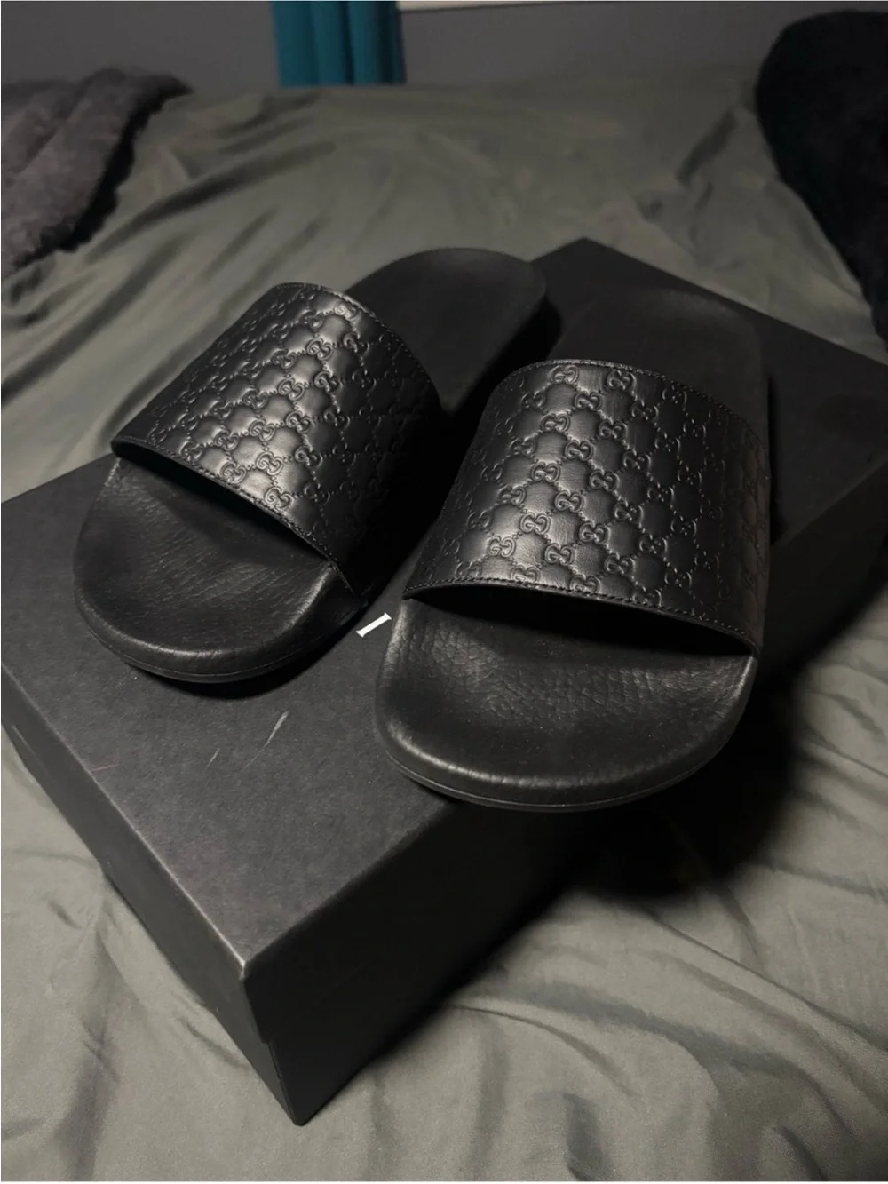 Gucci Black Embossed GG Slide Sandals - Men's US Size. 7